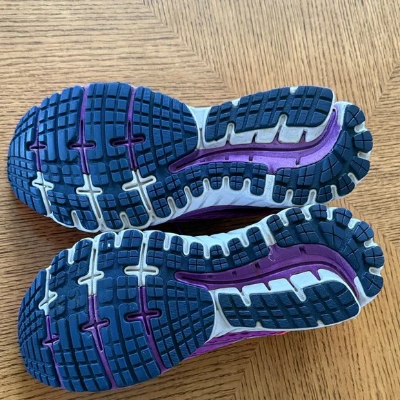 Women’s Brooks Ghost 9 size 10 - Picture 16 of 16